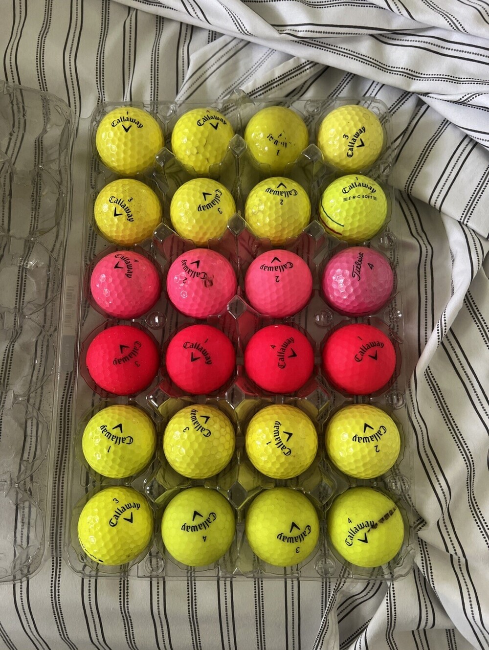 Callaway Assorted Colors Supersoft Golf Balls-Lot of 24 Good Condition 1-4